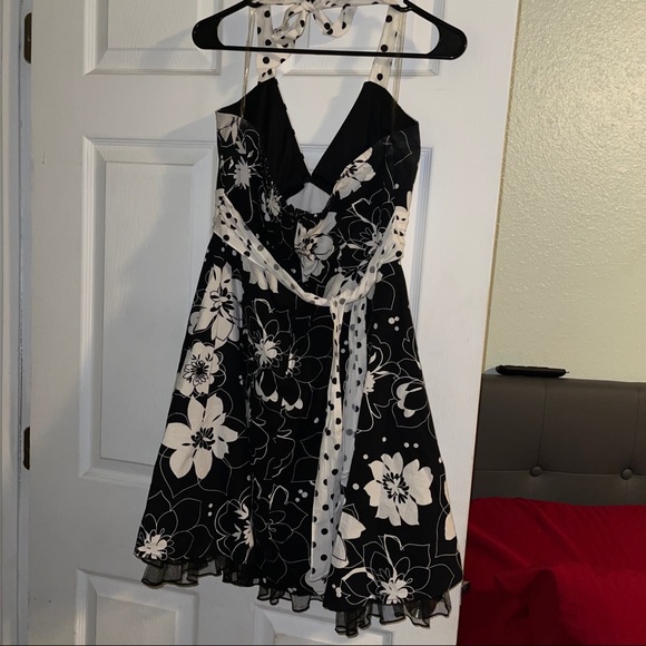 Ruby rox halter dress - Picture 2 of 3